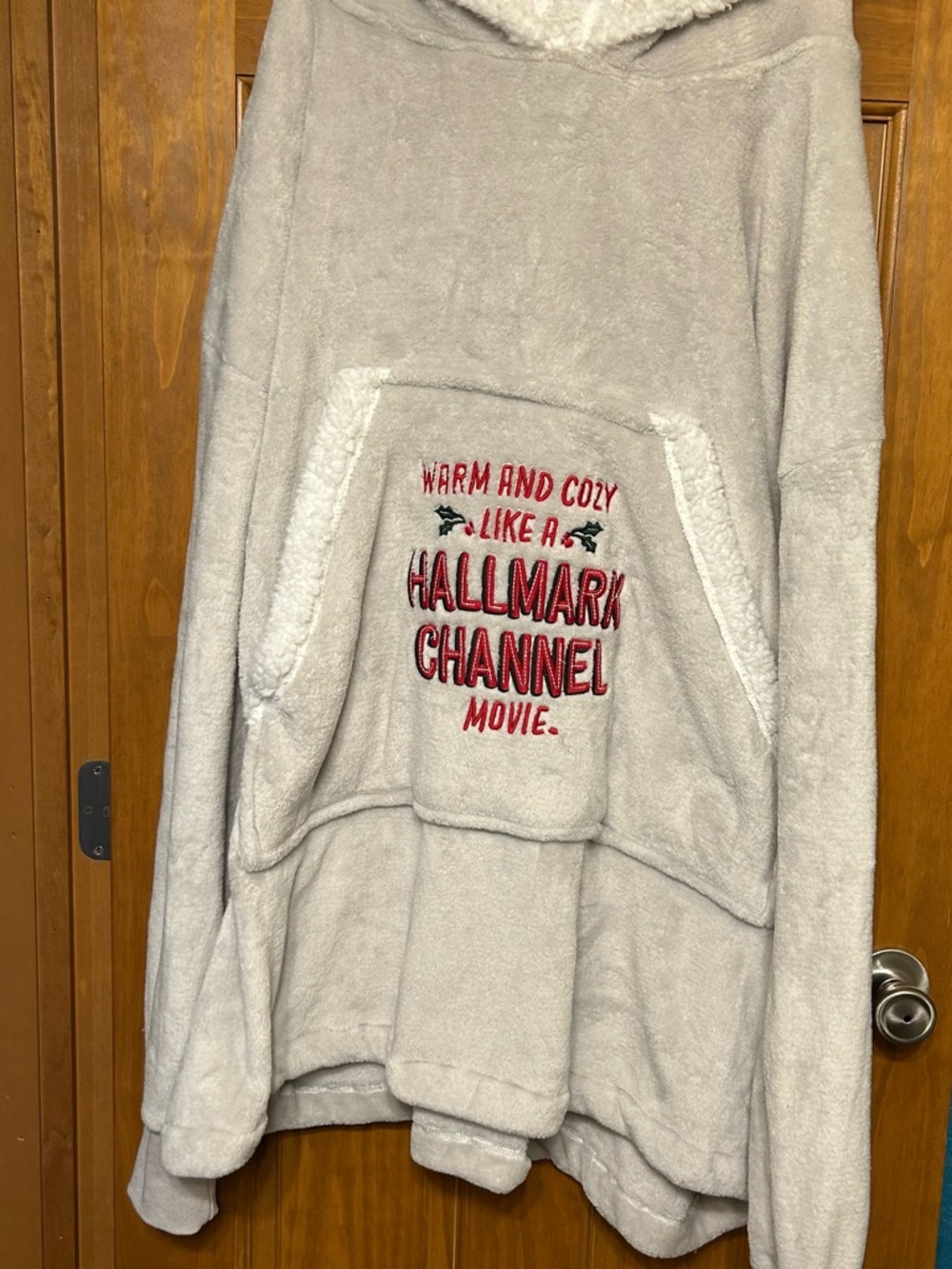 Hallmark Channel Oversized Sherpa Holiday Hoodie Blanket Sweatshirt - Picture 3 of 7
